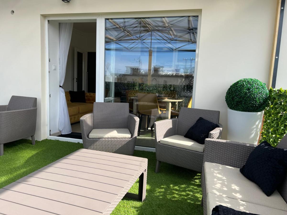 Comfort Zone Ostroda Villa Apartment B Bagian luar foto
